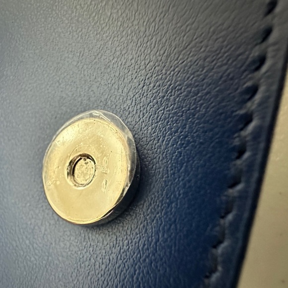 Off-White | Leather Jitney 0.5 Flap Bag - Picture 5 of 12